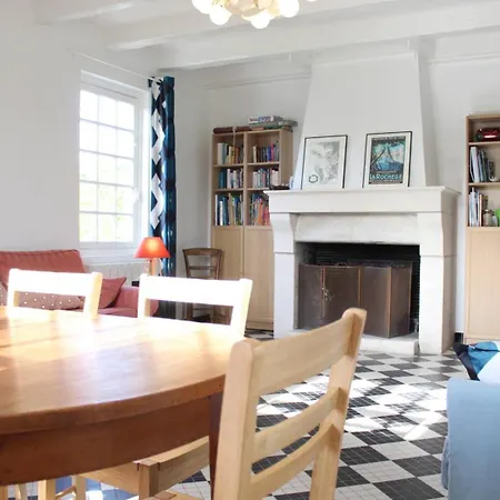 Villa Maison 5 Pièces 9 Couchages Denis D'oléron Sdo000-335 *